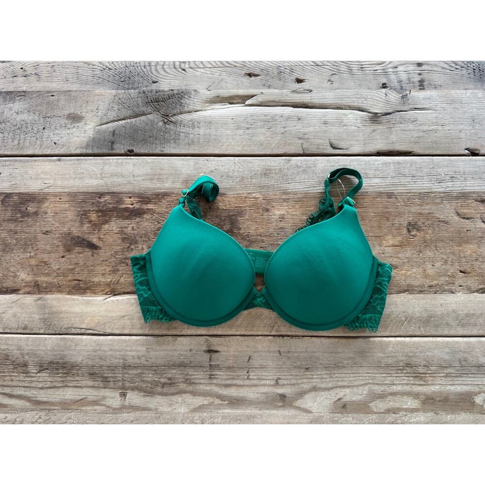 SOMA Soothe Green Lace 36DD Embraceable Push Up Plunge Bra